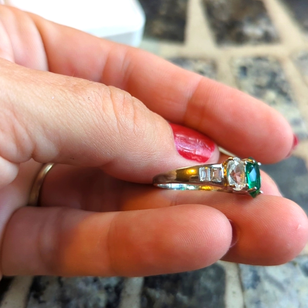 Nib Emerald & Diamond Ring Size 7 - Picture 7 of 11